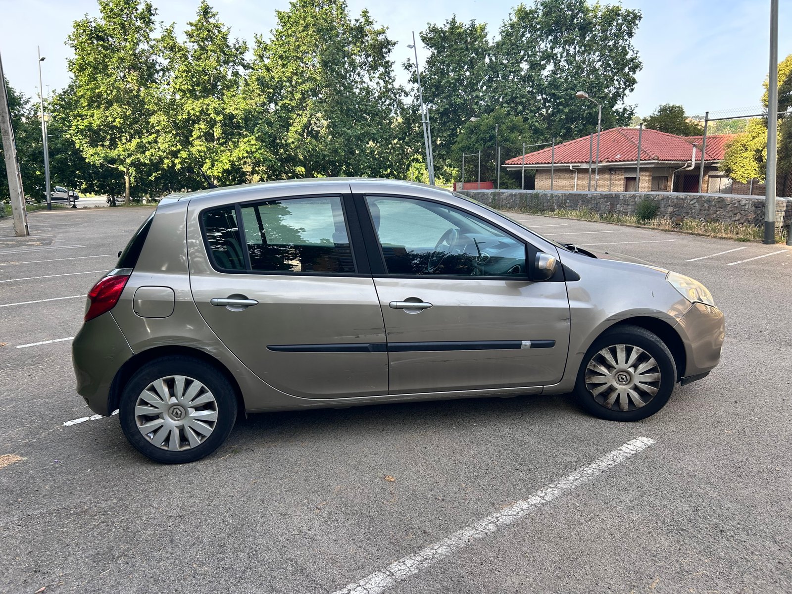 RENAULT CLIO DCI 85CV 5PUERTAS 4