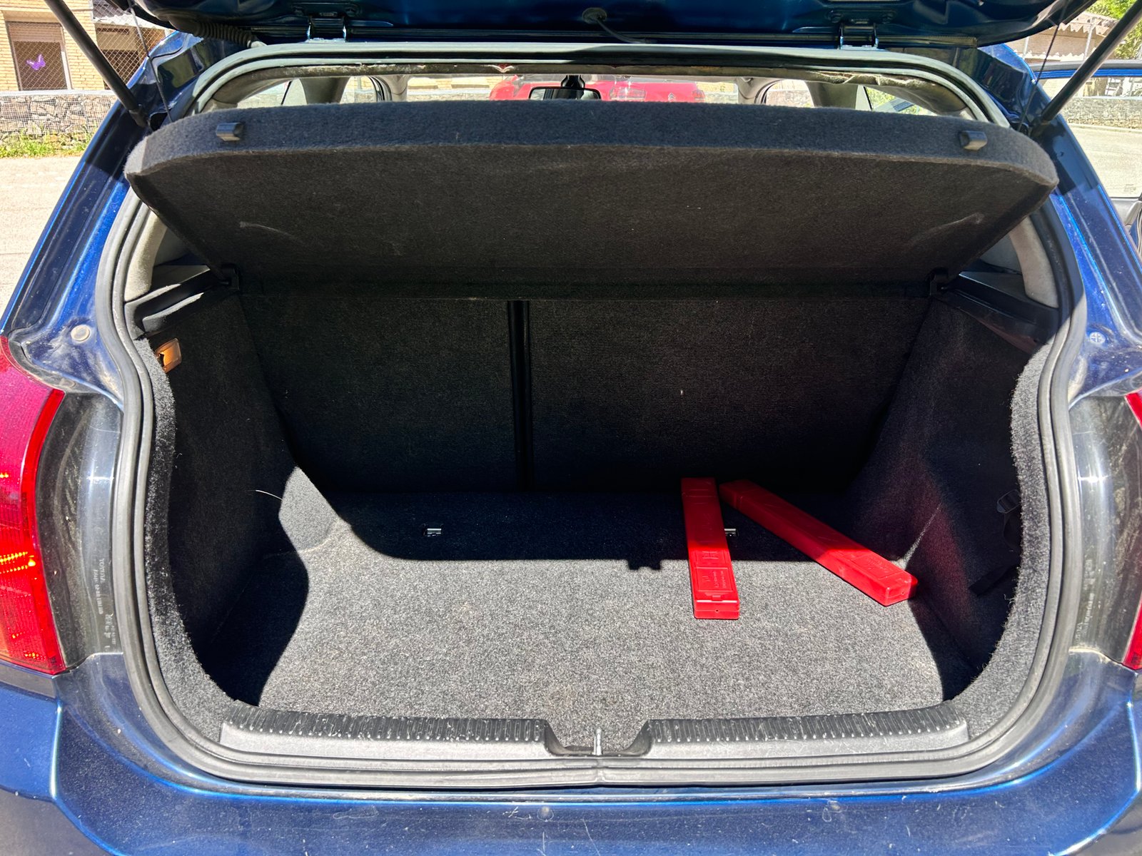 TOYOTA COROLLA 20D4D COMPACT SOL 6