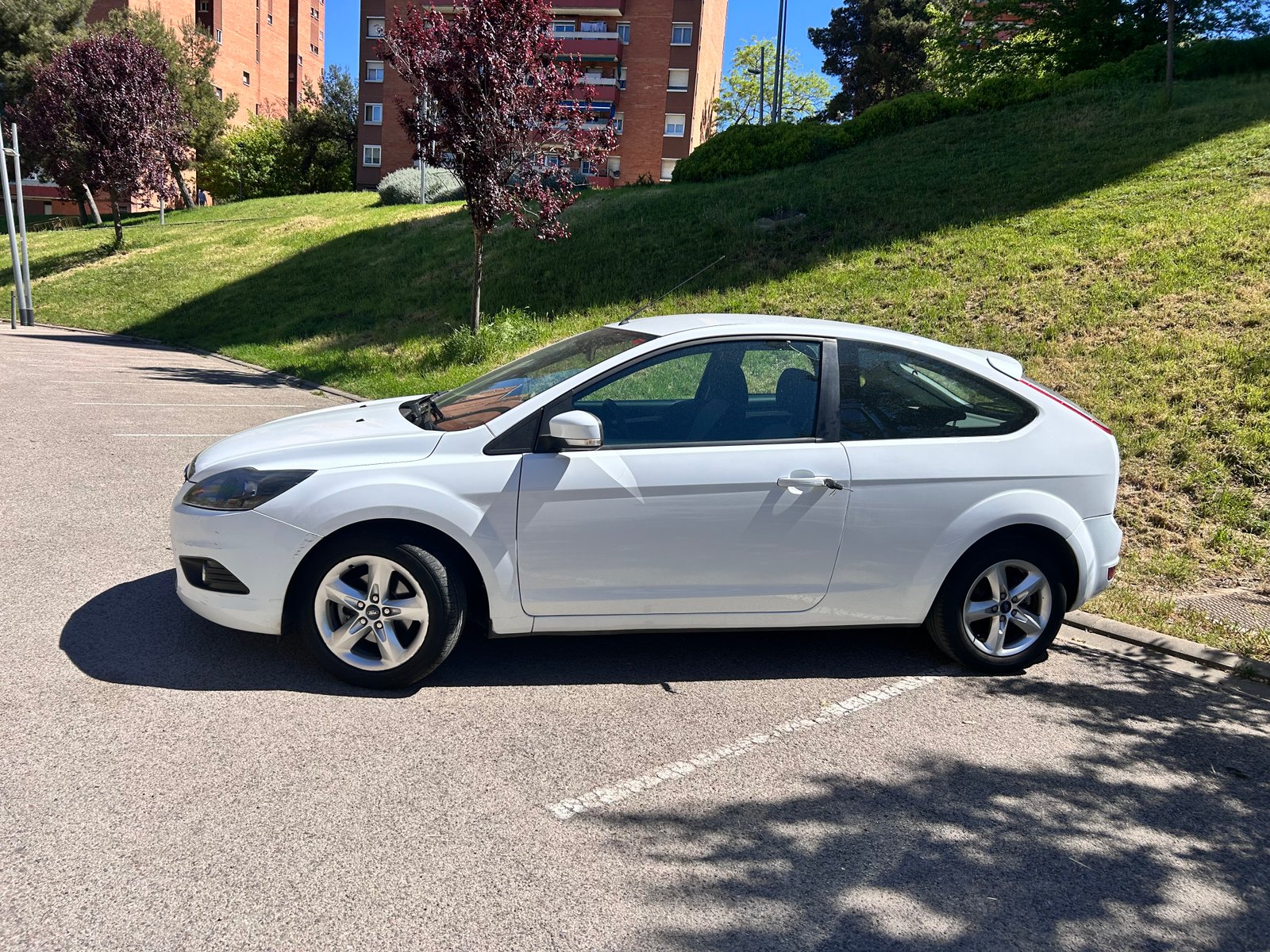 FORD FOCUS TDCI 90CV 3 PUERTAS 2