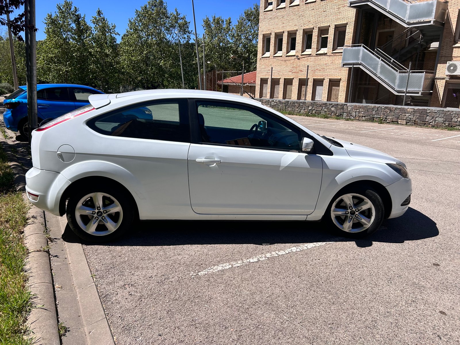 FORD FOCUS TDCI 90CV 3 PUERTAS 5