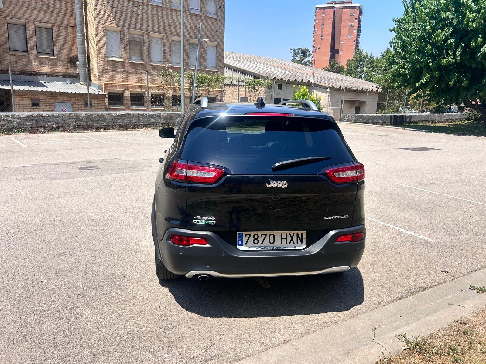 JEEP CHEROKEE LIMITED 4X4 DIESEL 140CV 2