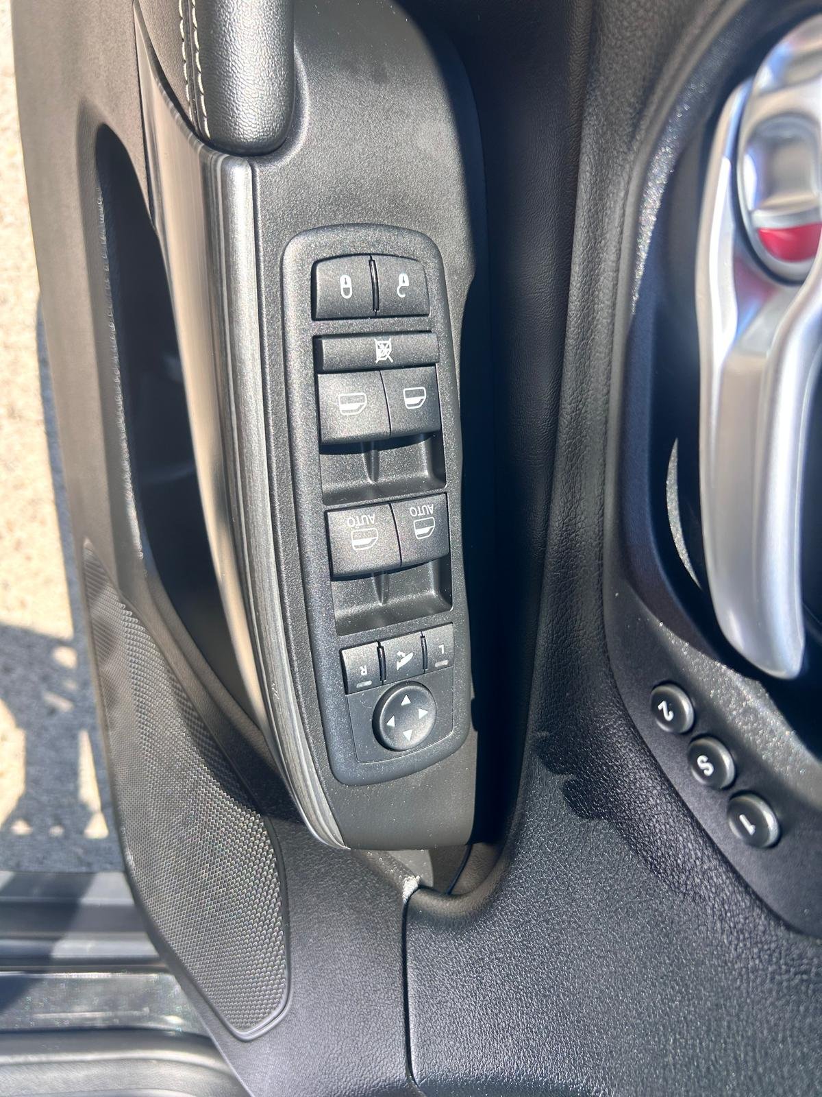 JEEP CHEROKEE LIMITED 4X4 DIESEL 140CV 11