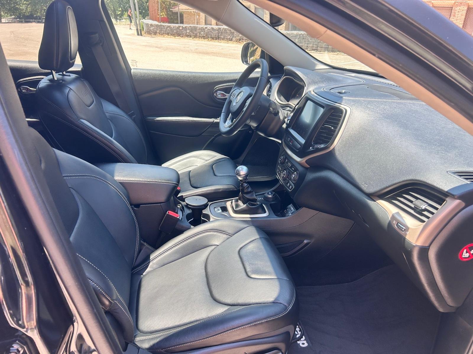 JEEP CHEROKEE LIMITED 4X4 DIESEL 140CV 5