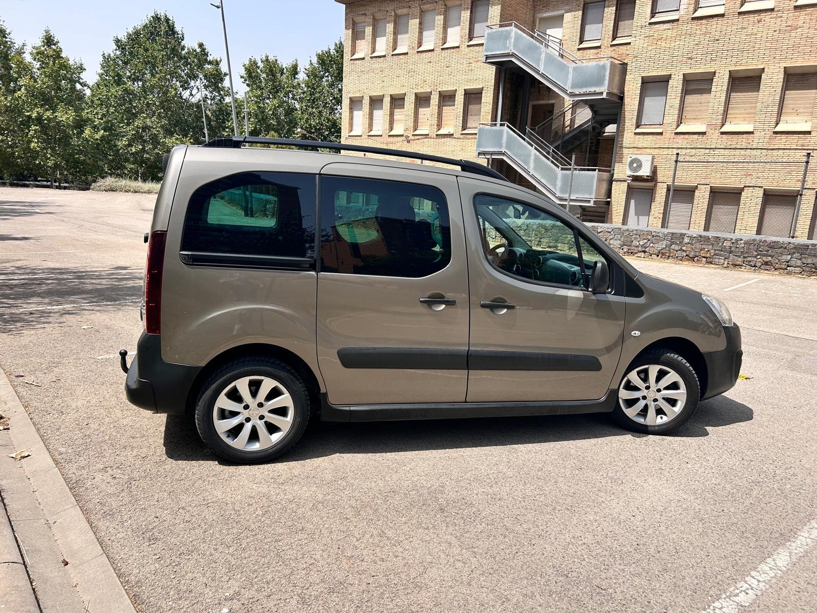 PEUGEOT PARTNER TEEPPEE OUTDOOR HDI 100CV 6